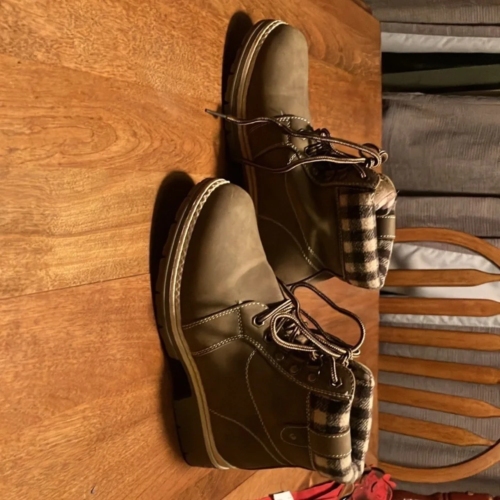 Anjou Femme flannel lined leather lace up boots size 6